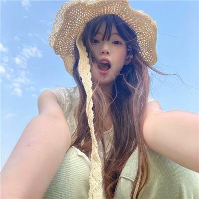 随盲柳入眠的女人